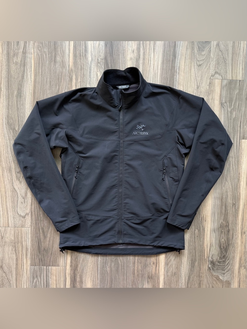 Arc'teryx Gamma LT Zip-Up Jacket in Black Size L